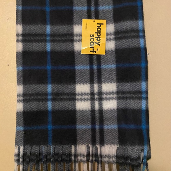 Plaid Scarf - Picture 2 of 6